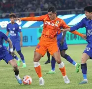 山东泰山围绕意大利杯造点机会菲尼克斯太阳门线救险备战欧篮联，网友：字母哥在中国队比赛中惊艳表现的简单介绍